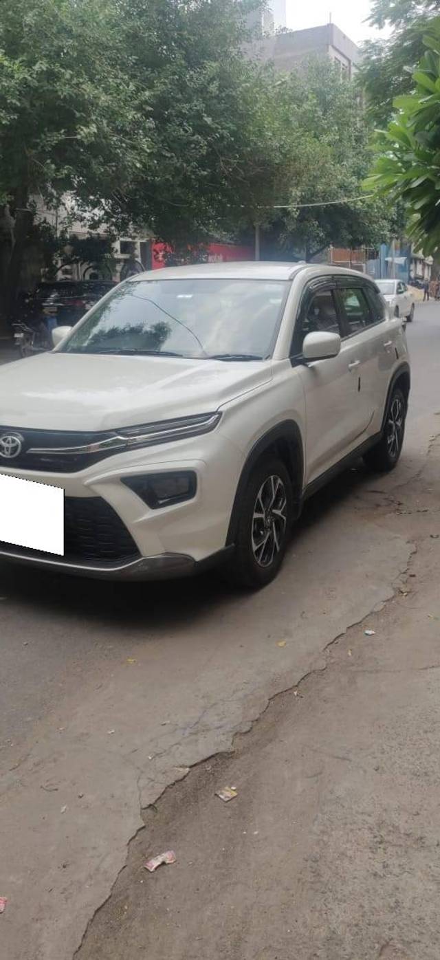https://images10.gaadi.com/usedcar_image/4617515/original/processed_26b6b5c401a1627372f73b11ba96c1d6.jpg?imwidth=6400