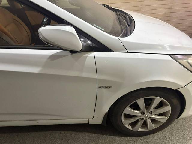 https://images10.gaadi.com/usedcar_image/4617560/original/processed_60c2e2439afb0bf5dbce37af0c4dff3d.jpg?imwidth=6400