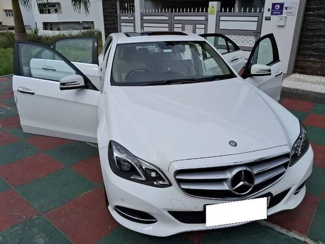 https://images10.gaadi.com/usedcar_image/4617582/original/processed_55092ea7-8ada-4043-9ea0-7a09819f0f99.jpg?imwidth=6400