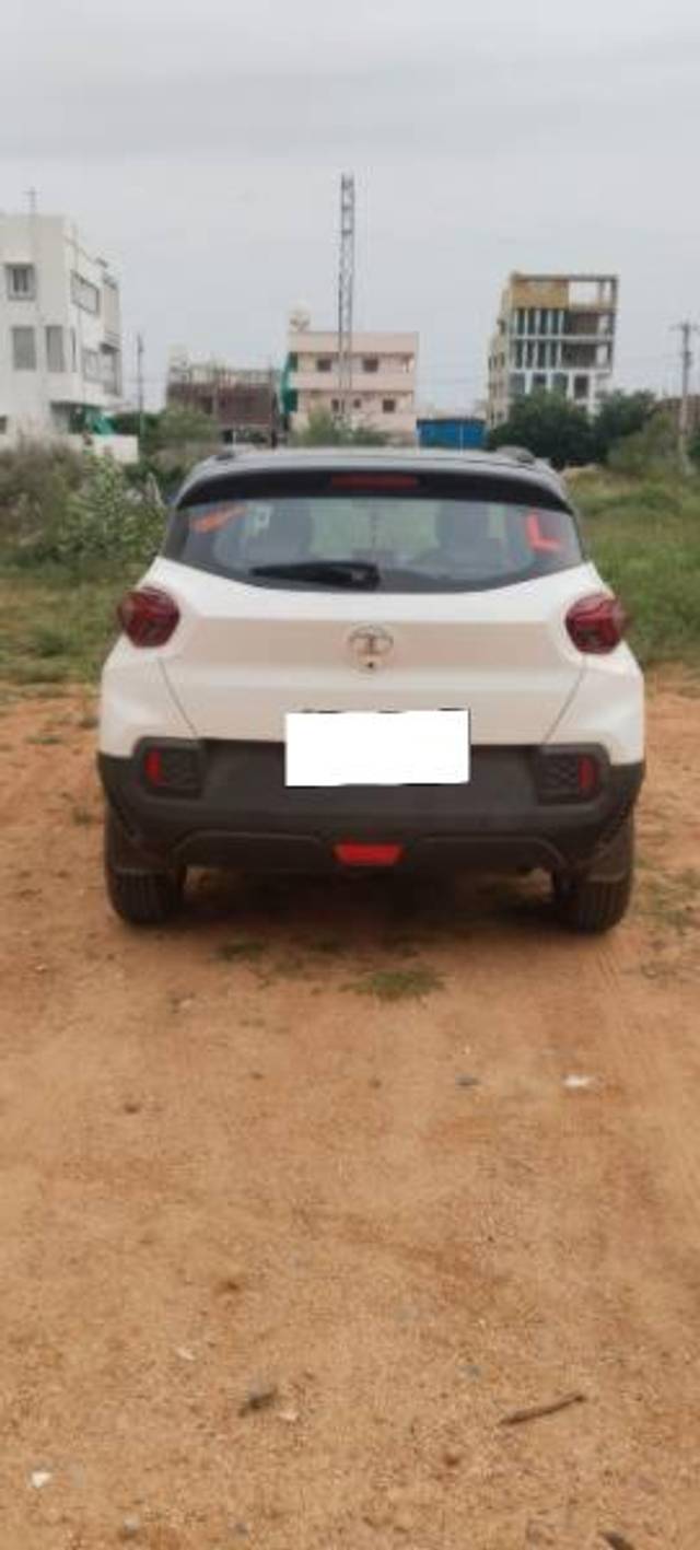 https://images10.gaadi.com/usedcar_image/4617591/original/processed_9c36661f-b9f3-4d35-baa7-8297170f2380.jpg?imwidth=6401