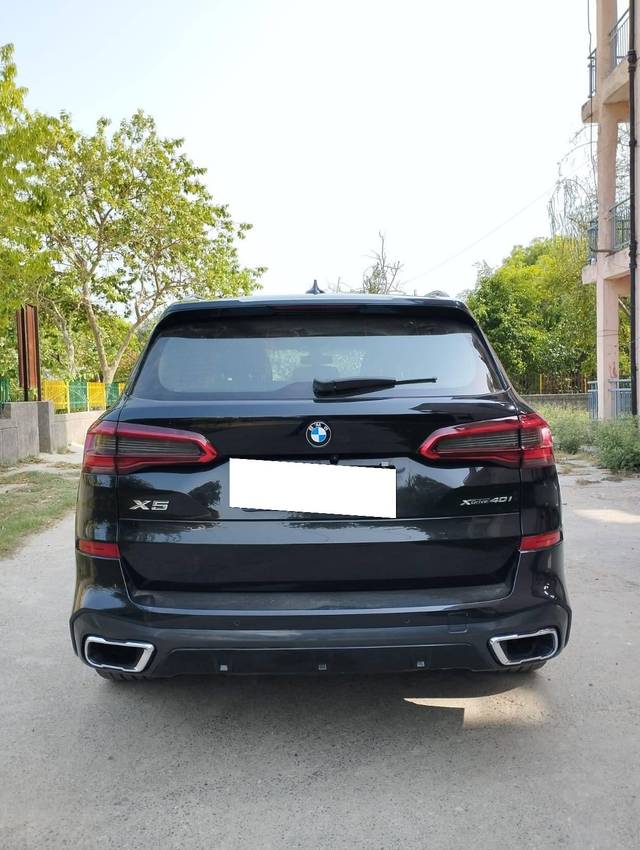 https://images10.gaadi.com/usedcar_image/4617596/original/processed_db73767a19e88f4667b7782a6e6761d4.jpg?imwidth=6402