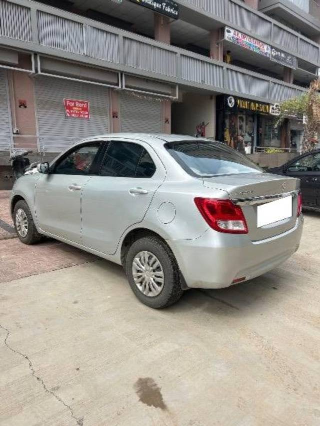 https://images10.gaadi.com/usedcar_image/4617625/original/processed_61b31aee-c025-455c-8b30-9dfd5c6bff03.jpeg?imwidth=6402