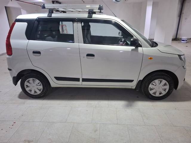 https://images10.gaadi.com/usedcar_image/4617640/original/2624e6749f3d5a02742653cb2df18bdb.jpg?imwidth=6401
