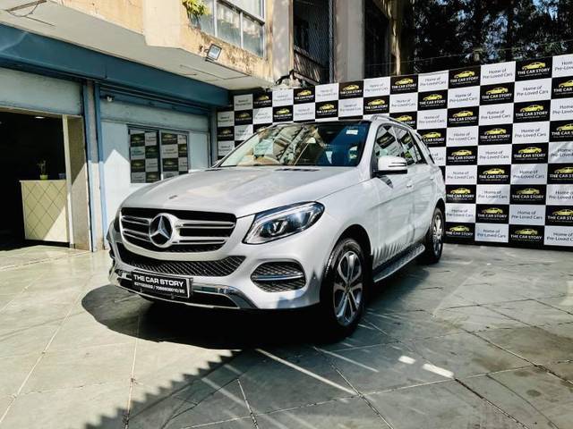 https://images10.gaadi.com/usedcar_image/4617645/original/processed_aa9da241011e368afb74ea72f5d54b43.jpg?imwidth=6402