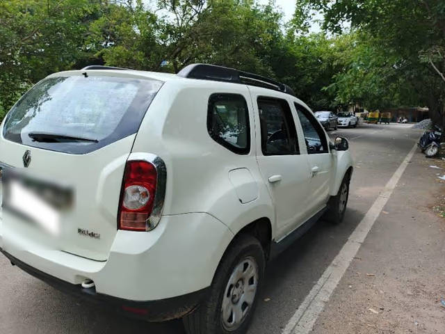 https://images10.gaadi.com/usedcar_image/4617660/original/35a109cd-885e-416a-885a-5c8551cd9b87.png?imwidth=6402