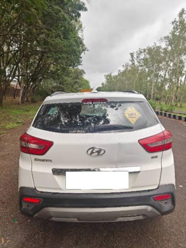 https://images10.gaadi.com/usedcar_image/4617661/original/processed_31234ca6-4c54-44ee-9747-7c237a2f1245.jpg?imwidth=6402