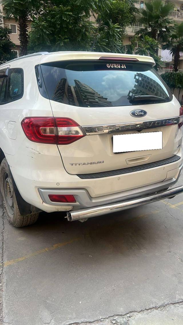 https://images10.gaadi.com/usedcar_image/4617680/original/processed_1b228b35-4336-4908-b8e7-ad6040266858.jpg?imwidth=6401