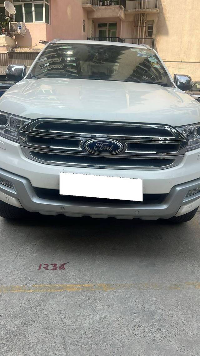 https://images10.gaadi.com/usedcar_image/4617680/original/processed_e71704de-82b4-43b4-833c-162c09a9df06.jpg?imwidth=6400