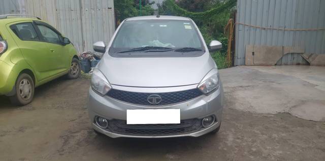 https://images10.gaadi.com/usedcar_image/4617742/original/processed_4a5a69499d87287dcc8497a2e3a768c7.jpg?imwidth=6400