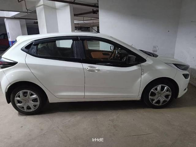 https://images10.gaadi.com/usedcar_image/4617757/original/processed_processed_c47f3443-2654-4a2c-9a22-fcca4d202862.jpg?imwidth=6400