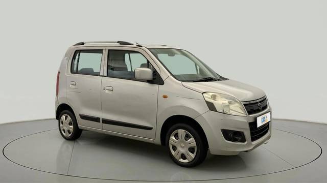 https://images10.gaadi.com/usedcar_image/4617769/original/3519423607a07d2ae569c63508468b56.jpg?imwidth=6400