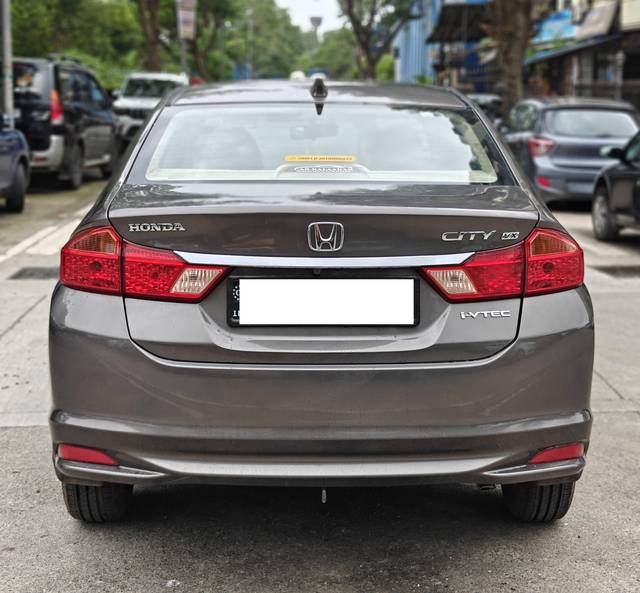 https://images10.gaadi.com/usedcar_image/4617773/original/processed_0c30209f8cb2321d82cc47d055f06c7e.jpeg?imwidth=6401