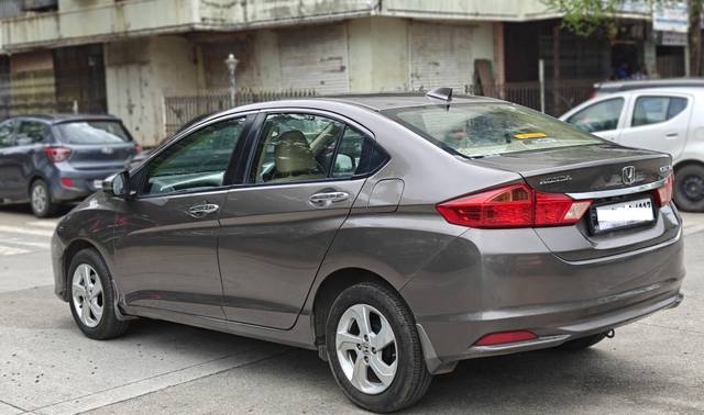 https://images10.gaadi.com/usedcar_image/4617773/original/processed_bc99a549e4ba622287bc00947ec5881b.jpeg?imwidth=6402