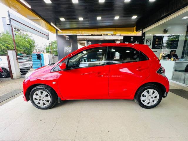 https://images10.gaadi.com/usedcar_image/4617783/original/processed_3fd6ba7ed94802cb4b70418902693b56.jpg?imwidth=6400