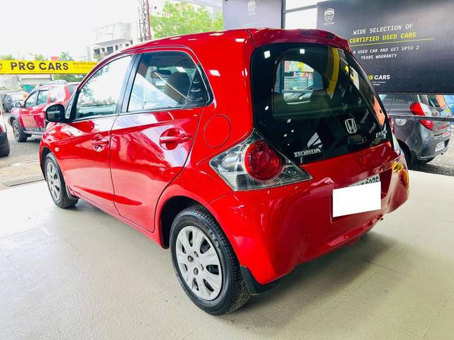 https://images10.gaadi.com/usedcar_image/4617783/original/processed_5ba6f3595a553a0dca8112d3fecc34ce.jpg?imwidth=6402