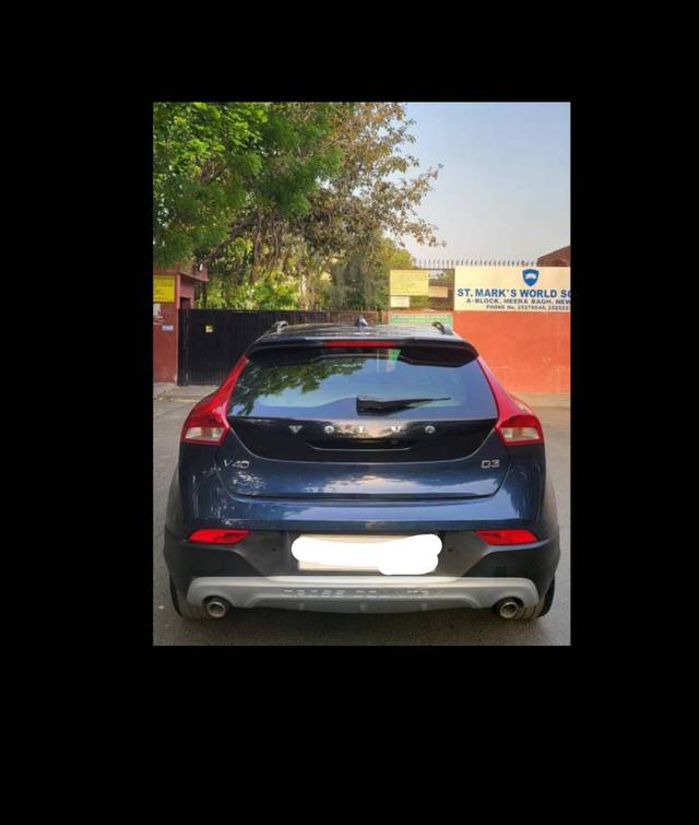 https://images10.gaadi.com/usedcar_image/4617787/original/6c77d4c1af77ae3c8c40c49021febd25.jpg?imwidth=6402