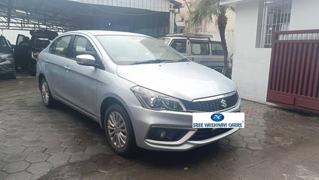 https://images10.gaadi.com/usedcar_image/4617795/original/processed_080b6ab3740ffb54d6592e95c588d956.jpg?imwidth=6400