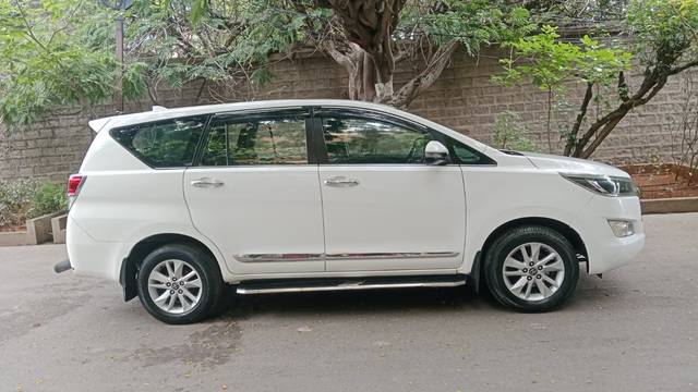 https://images10.gaadi.com/usedcar_image/4617803/original/38ade5f88a85519aae72d3232b0f0721.jpg?imwidth=6401