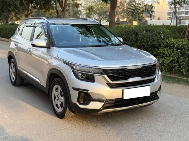 https://images10.gaadi.com/usedcar_image/4617808/original/processed_55d8a2a8-e66f-457b-ac6f-335bdb993728.jpg?imwidth=6400