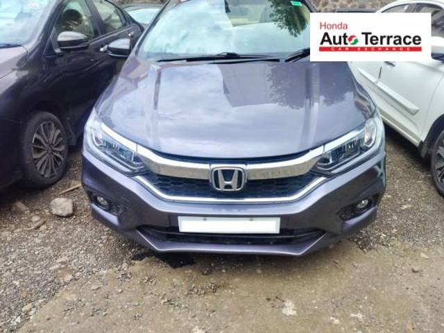 https://images10.gaadi.com/usedcar_image/4617855/original/56844feff8f2204f2db4b33828c9e0ec.jpg?imwidth=6400