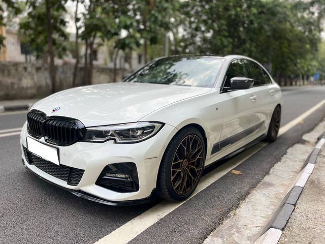 https://images10.gaadi.com/usedcar_image/4617879/original/8f3afd91e80995009a61933dfb74ac9d.jpg?imwidth=6400
