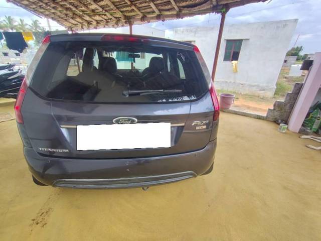 https://images10.gaadi.com/usedcar_image/4617907/original/processed_ac32d240-7c9c-4102-b36e-3c2dbcc3a3f0.jpg?imwidth=6401