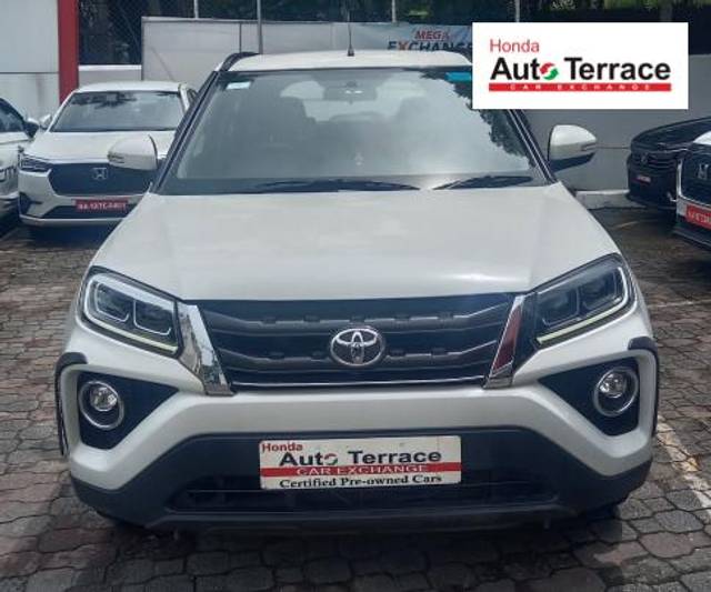 https://images10.gaadi.com/usedcar_image/4617913/original/72b706a2ecb8922612131dab370e5960.jpeg?imwidth=6400