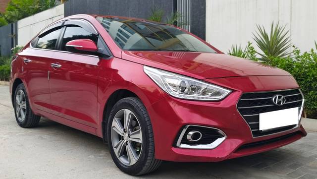 https://images10.gaadi.com/usedcar_image/4617922/original/processed_0b2d400e-262c-4899-a41e-246b672570a1.jpg?imwidth=6400