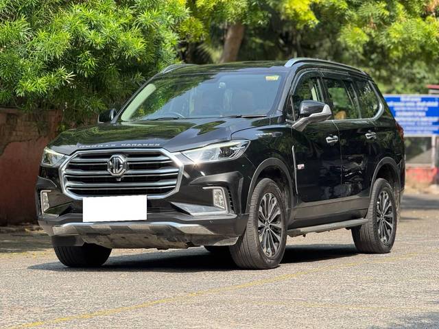 https://images10.gaadi.com/usedcar_image/4617928/original/processed_be1b256a93e7be344dd9491a50bbf2bf.jpg?imwidth=6402
