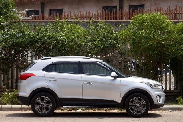 https://images10.gaadi.com/usedcar_image/4617935/original/f08bb60bc44be0277d29a0383ed456c5.jpg?imwidth=6401