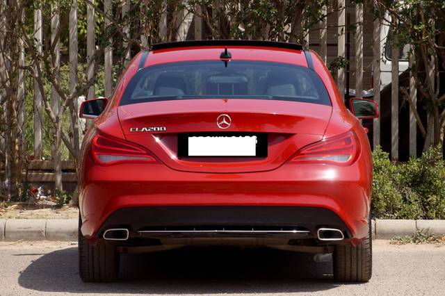 https://images10.gaadi.com/usedcar_image/4617949/original/processed_4e9f6263beeaed3c753368df629ac5cd.jpg?imwidth=6402