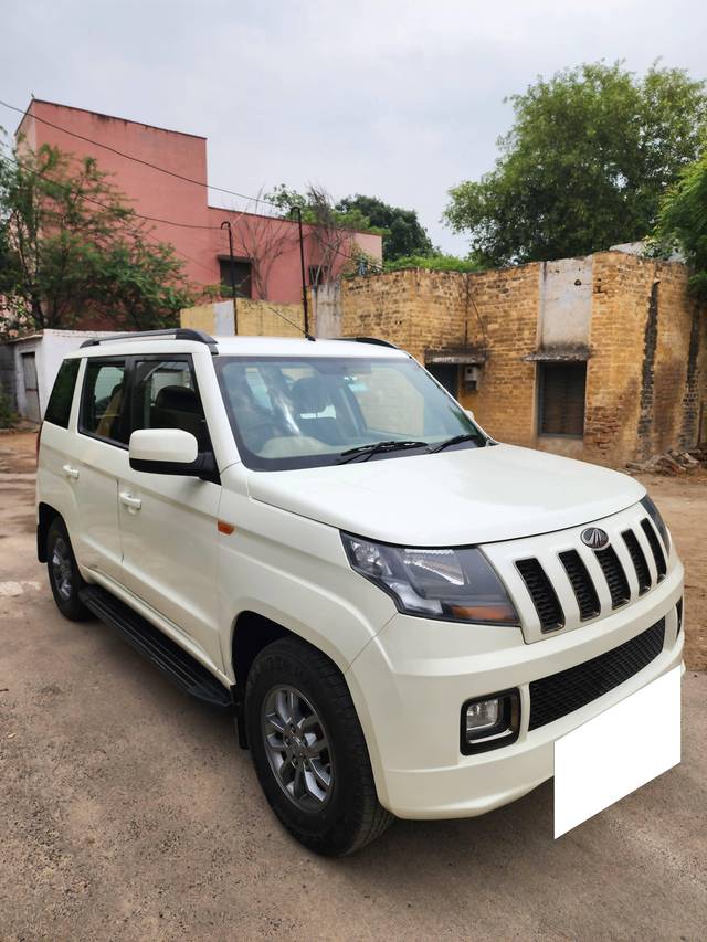 https://images10.gaadi.com/usedcar_image/4617965/original/processed_07fe5d46-7844-4337-9e78-959db4683aa9.jpg?imwidth=6400