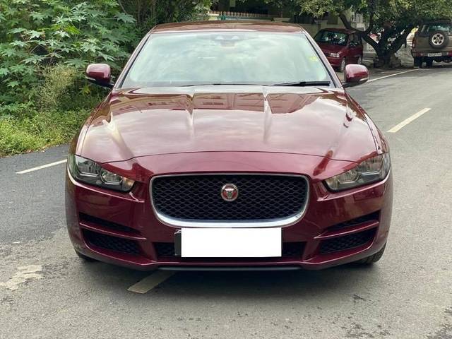 https://images10.gaadi.com/usedcar_image/4617971/original/processed_01cd68e9-717d-4de7-b119-d16883d9d153.jpeg?imwidth=6400