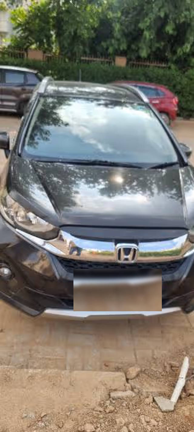 https://images10.gaadi.com/usedcar_image/4617991/original/eb79e1e8-a997-46ed-93f2-3a3c8f3c0192.png?imwidth=6400