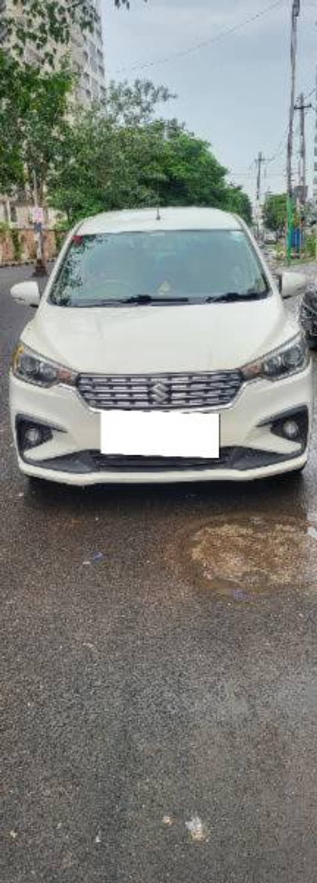 https://images10.gaadi.com/usedcar_image/4617994/original/processed_4897454c-56fa-40f6-8910-a57682c28066.jpg?imwidth=6400