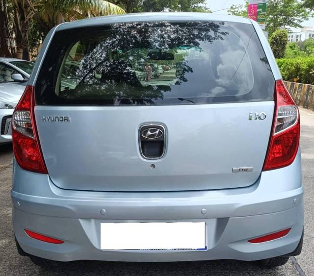 https://images10.gaadi.com/usedcar_image/4618014/original/processed_428ebb7f75fa7bd27b3ff94a34687b72.jpg?imwidth=6401