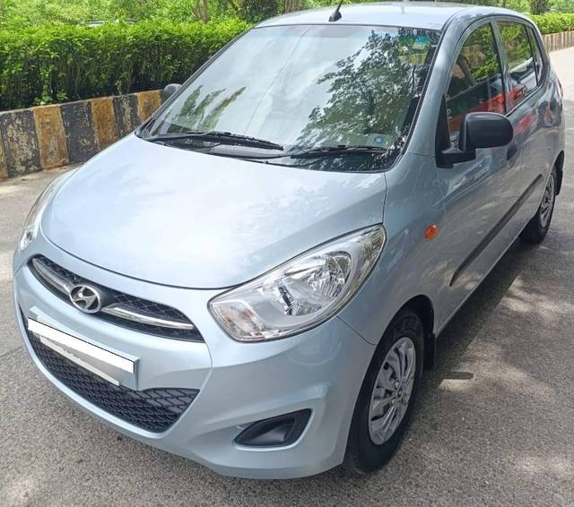 https://images10.gaadi.com/usedcar_image/4618014/original/processed_c8242ae42f4b261d3eef24571f090524.jpg?imwidth=6402