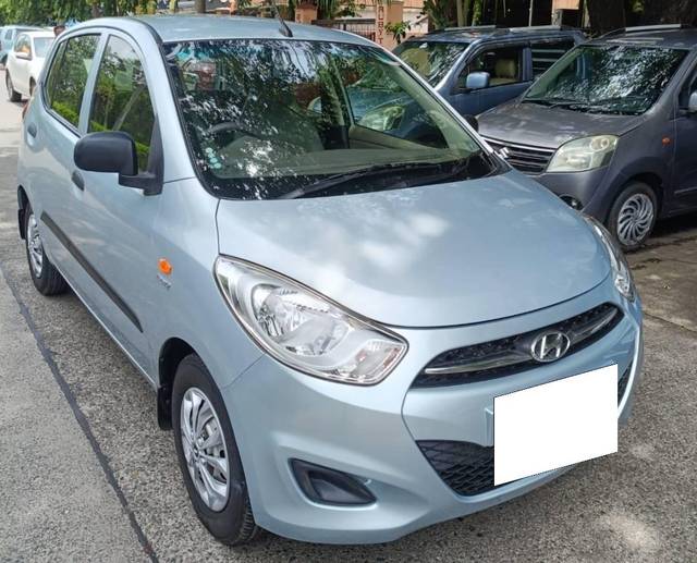 https://images10.gaadi.com/usedcar_image/4618014/original/processed_dc15dad66c8d1debefb255fa1d76fb1c.jpg?imwidth=6400