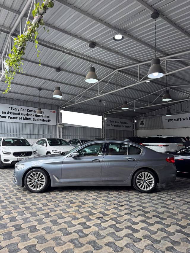 https://images10.gaadi.com/usedcar_image/4618018/original/processed_d1eb93935ac995c4caed4902074d5543.jpg?imwidth=6401