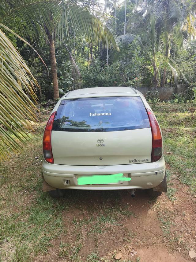 https://images10.gaadi.com/usedcar_image/4618027/original/processed_3750e57f-f56d-4ef0-b8f4-c1429e5f72ce.jpg?imwidth=6402
