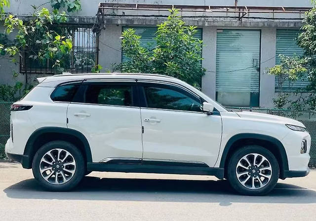 https://images10.gaadi.com/usedcar_image/4618036/original/8ed4954c92d0f9dbda74c171616f6c17.PNG?imwidth=6401