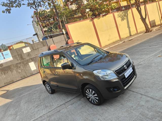 https://images10.gaadi.com/usedcar_image/4618041/original/processed_4fc13ee01feb7429ac26267668f475eb.jpg?imwidth=6400