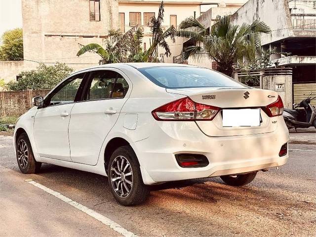 https://images10.gaadi.com/usedcar_image/4618045/original/processed_17050bbc-3ba0-4b00-8889-13c3ce00ebc6.jpeg?imwidth=6402