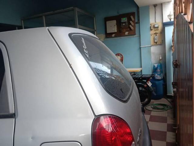 https://images10.gaadi.com/usedcar_image/4618051/original/processed_1e8a74fd-83dd-4ec8-994e-3f430db24fd8.jpg?imwidth=6402