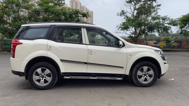 https://images10.gaadi.com/usedcar_image/4618053/original/processed_b73d8b3b938cac2abaf21ce70f82271c.jpg?imwidth=6401
