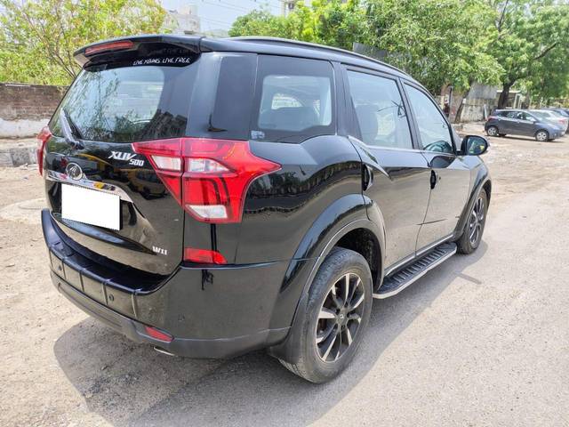 https://images10.gaadi.com/usedcar_image/4618054/original/processed_c8a8aac9-3a8b-4676-8b6b-d26040842b1d.jpg?imwidth=6401