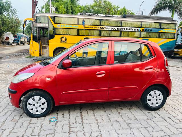 https://images10.gaadi.com/usedcar_image/4618068/original/processed_520e7a7cc29bc1c0b5ab890655a1c755.jpg?imwidth=6402