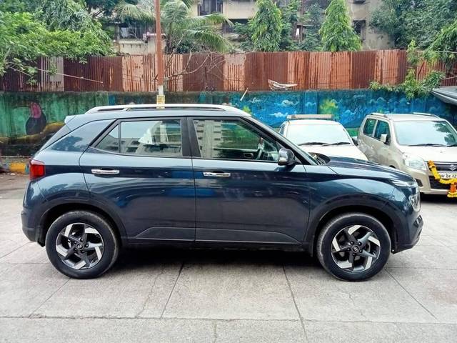 https://images10.gaadi.com/usedcar_image/4618076/original/processed_e784004fdb5fd33009bd297661836e88.jpeg?imwidth=6401