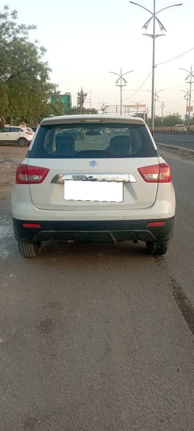 https://images10.gaadi.com/usedcar_image/4618083/original/processed_55a68c3d-ea54-4e8e-a98d-3a3fbffeedd6.jpg?imwidth=6402