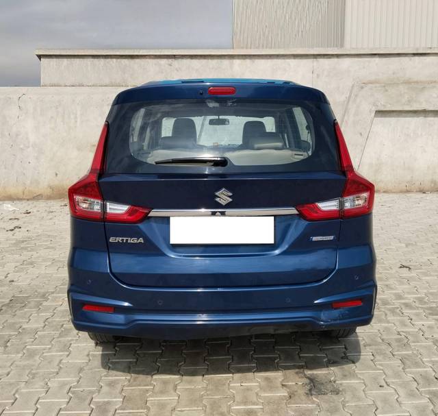 https://images10.gaadi.com/usedcar_image/4618098/original/processed_472083c46abf58a783177559cc1314dc.jpg?imwidth=6401
